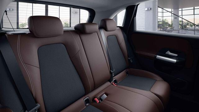 Mercedes-Benz B-KLASSE 250 e Luxury Line | Achteruitrijcamera | Stoelverwarming | Widescreen | Navigatie | Regensensor |