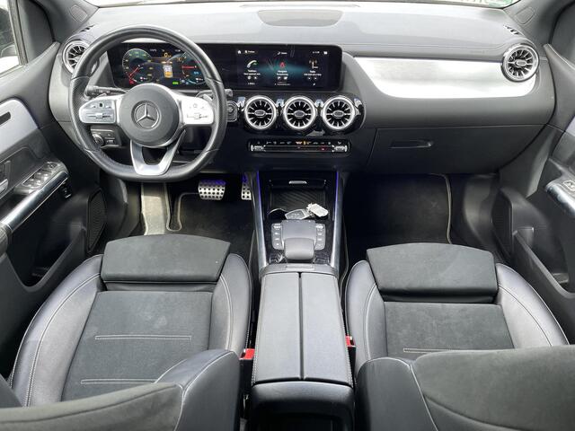 Mercedes-Benz B-KLASSE 250 e AMG Line Nightpakket 18''/Trekhaak/Sfeerverlichting/DAB/PDC v+a/Stoelverwarming/Climate/Apple Carplay & Android Auto