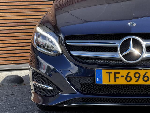 Mercedes-Benz B-KLASSE 180 Business Solution Trekhaak / Navigatie / Camera