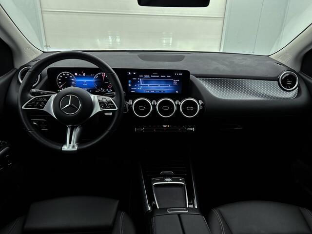 Mercedes-Benz B-KLASSE 250 e Business Line Auto Show Tilburg | Lichtmetalen velgen MBUX wide screen | Navigatie | Parking support | met camera achter | Inclusief 24 maanden Mercedes-Benz Certified garantie voor Europa.