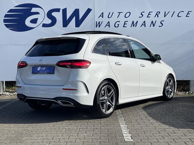 Mercedes-Benz B-KLASSE 200 AMG Line | Pano | Trekhaak | Camera | Ambient Light | Dodehoek | Keyless