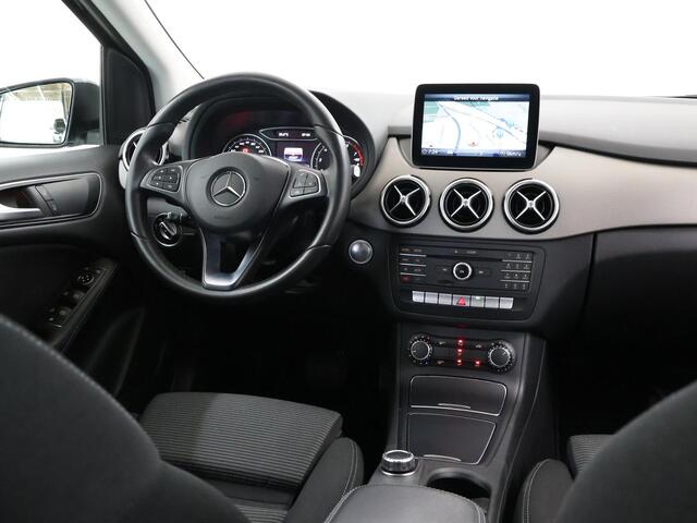 Mercedes-Benz B-KLASSE 180 Ambition | Style pakket | LED Koplampen | Navigatiesysteem |