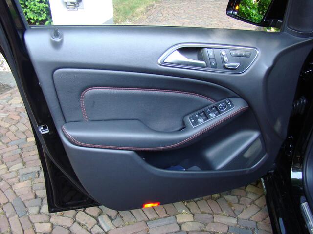 Mercedes-Benz B-KLASSE 250 4Matic Prestige AMG-Line