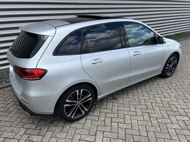 Mercedes-Benz B-KLASSE 200 Panorama Trekhaak LED Matrix