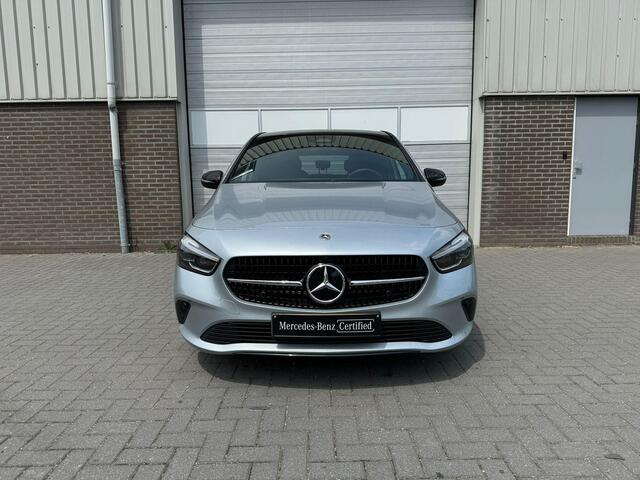 Mercedes-Benz B-KLASSE 180 Luxury Line | Panoramadak | Nightpakket |