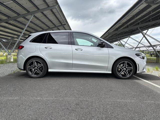 Mercedes-Benz B-KLASSE 250 e AMG Line | Night | Sfeerverlichting | Stoelverwarming | Trekhaak | Parkeercamera |