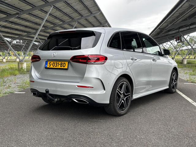 Mercedes-Benz B-KLASSE 250 e AMG Line | Night | Sfeerverlichting | Stoelverwarming | Trekhaak | Parkeercamera |