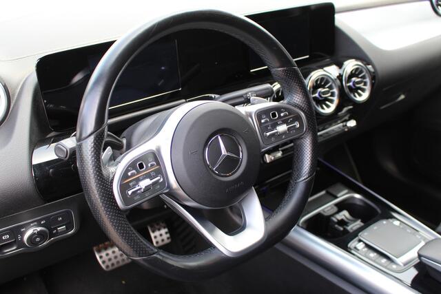 Mercedes-Benz B-KLASSE 250 e AMG Line I NAVI I PDC V/A I CRUISE I