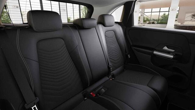 Mercedes-Benz B-KLASSE 250 e Business Line | Apple carplay | Verwarmd stuur | Elektrische achterklep |