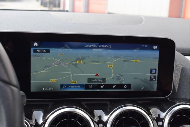 Mercedes-Benz B-KLASSE 180 Business Solution Plus N.A.P, Panorama, Elek. trekhaak, Camera, Stoelverwarming