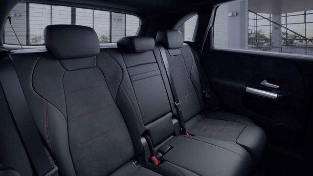 Mercedes-Benz B-KLASSE 180 Business Solution AMG | Night | Achteruitrijcamera | Stoelverwarming |