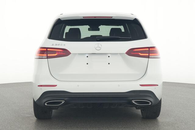 Mercedes-Benz B-KLASSE 250 e Night Plug-In Hybride Night Pakket | Sfeerverlichting | Ledkoplampen | Keyless-Go | Easy-Pack Achterklep. Inclusief 24 maanden MB Certified garantie voor Europa.