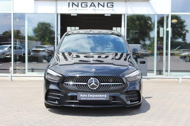 Mercedes-Benz B-KLASSE 220 4MATIC Premium Plus | Pano | Burmester | Trekhaak |