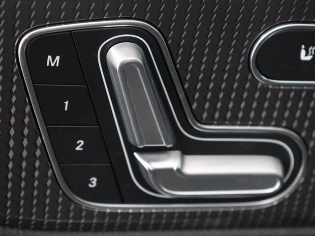 Mercedes-Benz B-KLASSE 180 Business Solution Luxury | Panoramadak | Leder | Stoelverwarming | Trekhaak | Memory | Keyless | Matrix LED | Sfeerverlichting | Navigatie | Widescreen