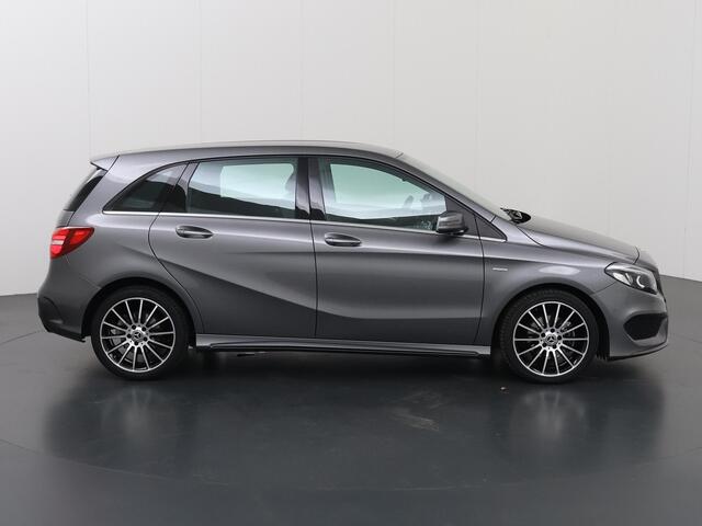Mercedes-Benz B-KLASSE 180 Blue Efficiency | Parkeerpilot | Navigatie | Achteruitrijcamera | LED koplampen |