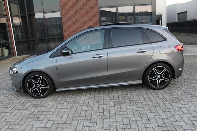 Mercedes-Benz B-KLASSE 200 Business Solution AMG Schuifdak-Navi-Matrix Led-Camera- Nieuwstaat !!!