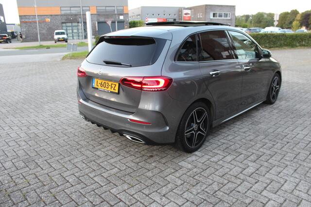 Mercedes-Benz B-KLASSE 200 Business Solution AMG Schuifdak-Navi-Matrix Led-Camera- Nieuwstaat !!!