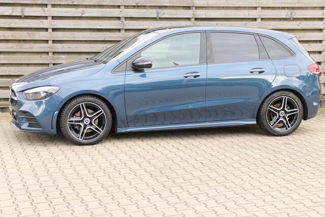 Mercedes-Benz B-KLASSE 180 Business Solution AMG / Climate / Trekhaak / Navi