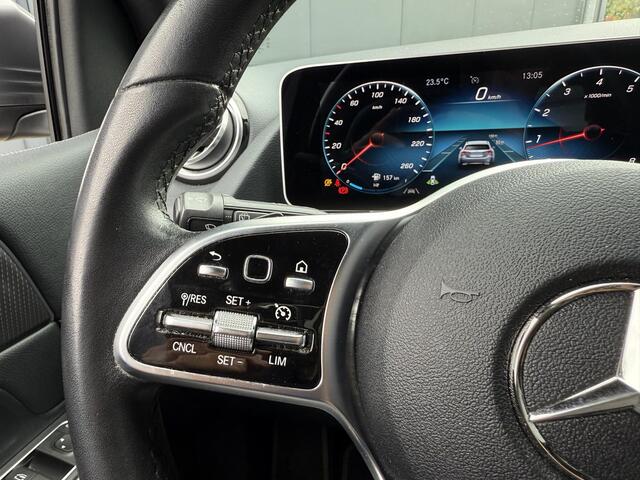 Mercedes-Benz B-KLASSE 200 Premium / Trekhaak (1600 KG Trekgewicht) / Memory Seats / Stoelverwarming / Elektrische Achterklep / Achteruitrijcamera / Cruise Control / Navigatie / All Season Banden
