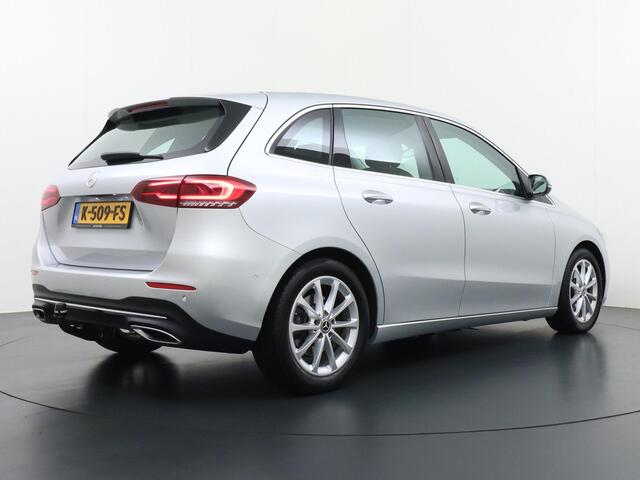 Mercedes-Benz B-KLASSE 220 4MATIC Trekhaak 1800 KG! Led