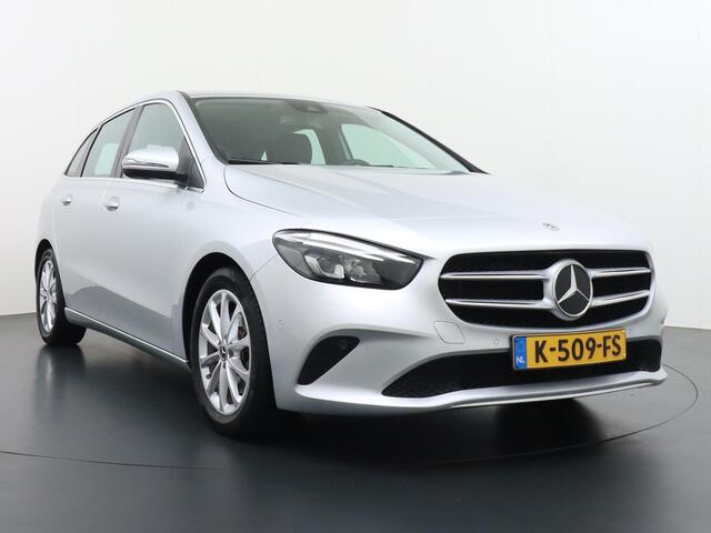 Mercedes-Benz B-KLASSE 220 4MATIC Trekhaak 1800 KG! Led
