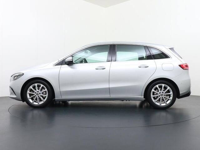Mercedes-Benz B-KLASSE 220 4MATIC Trekhaak 1800 KG! Led