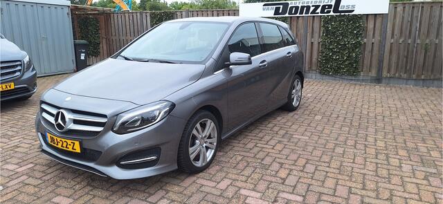 Mercedes-Benz B-KLASSE 180 Prestige AUTOMAAT + 101460 km
