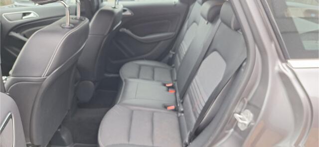 Mercedes-Benz B-KLASSE 180 Prestige AUTOMAAT + 101460 km
