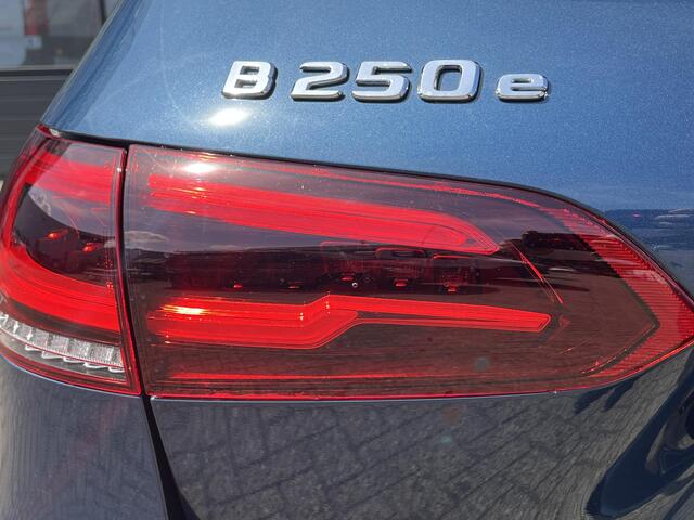 Mercedes-Benz B-KLASSE 250 e Premium Plus