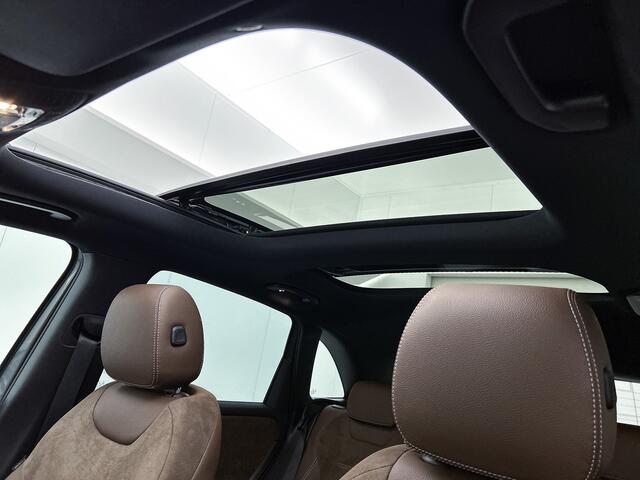 Mercedes-Benz B-KLASSE 250 e Business Solution AMG | Premium Plus pakket | Trekhaak | Warmtewerend, donkergetint glas | Winter pakket | Head-up display | Sierelementen in openporig lindehout zwart | 19 inch multispaaks velgen |