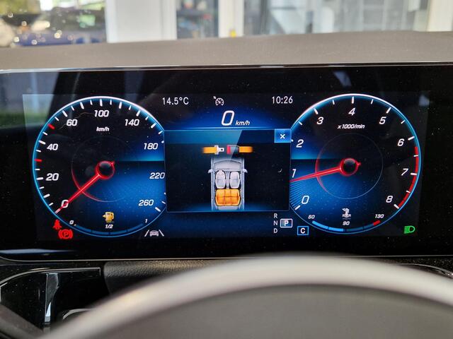 Mercedes-Benz B-KLASSE 200 Business Solution Luxury | ELEKTRISCHE TREKHAAK | PANORAMADAK | ELEKTRISCHE KOFFERKLEP | NAVIGATIE |