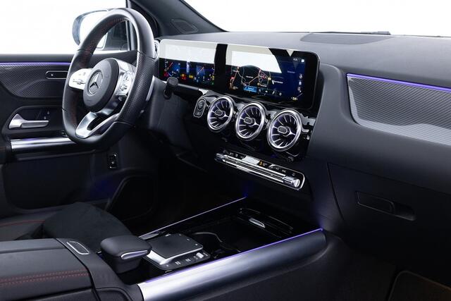 Mercedes-Benz B-KLASSE 200 Business Solution AMG | PANORAMADAK | Full LED | Trekhaak