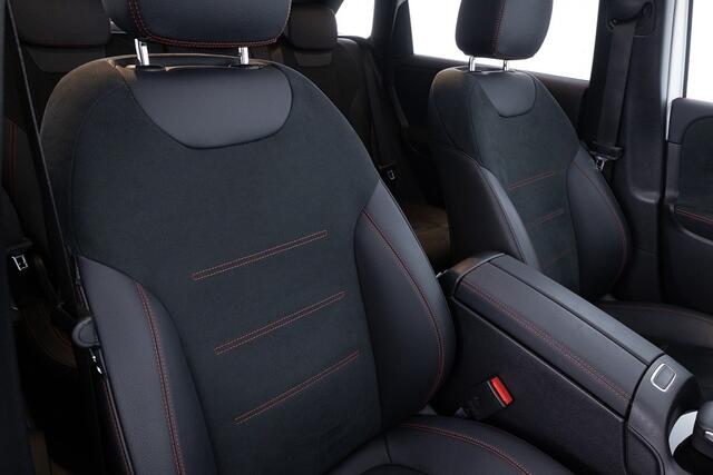 Mercedes-Benz B-KLASSE 200 Business Solution AMG | PANORAMADAK | Full LED | Trekhaak
