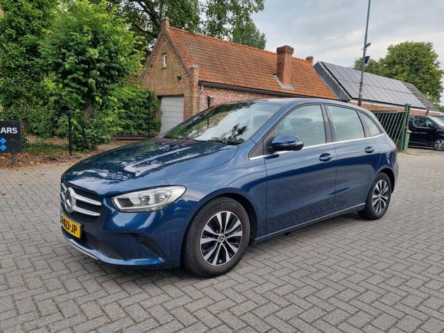Mercedes-Benz B-KLASSE 180 Aut. Bus. Solution Navi