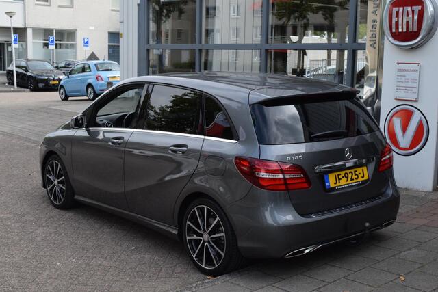 Mercedes-Benz B-KLASSE 180 Ambition|18"|Trekhaak|Winterset|Lage km!