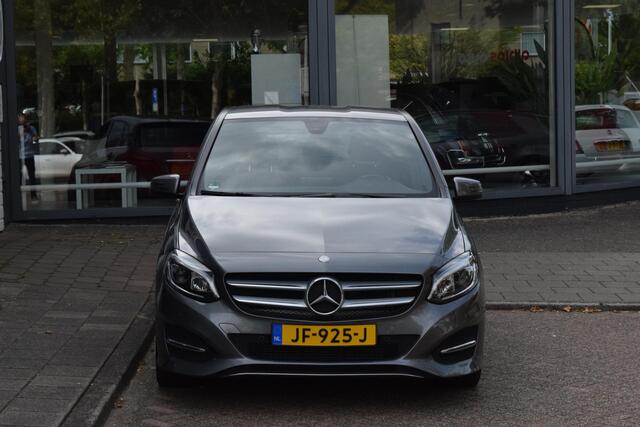 Mercedes-Benz B-KLASSE 180 Ambition|18"|Trekhaak|Winterset|Lage km!
