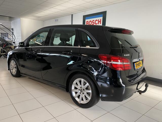 Mercedes-Benz B-KLASSE 180 Business Trekhaak /stoelverwarming /Navigatie
