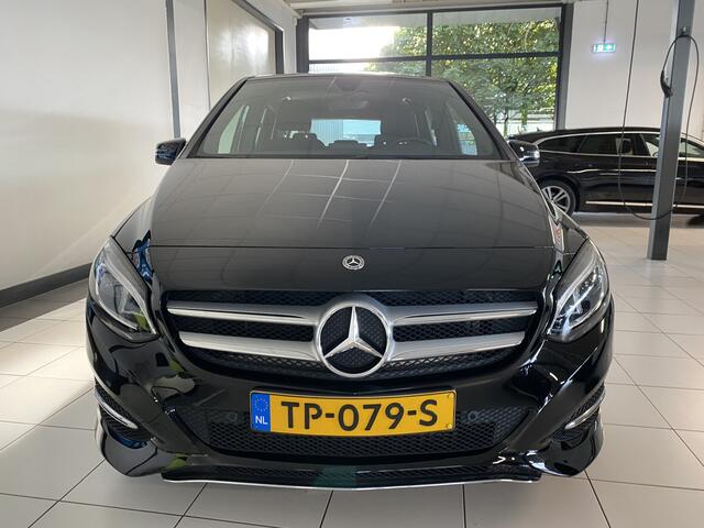 Mercedes-Benz B-KLASSE 180 Business Trekhaak /stoelverwarming /Navigatie