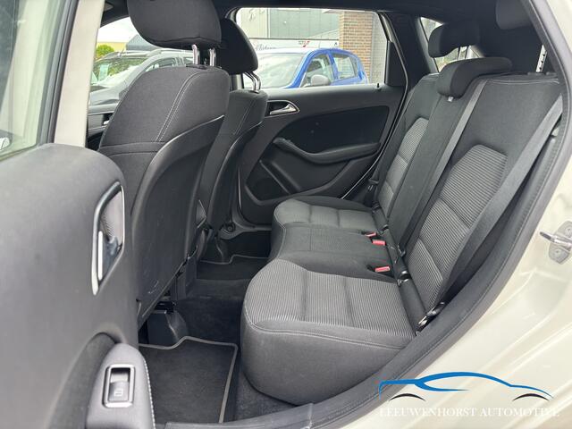 Mercedes-Benz B-KLASSE 180 Business Solution Plus Upgrade Edition
