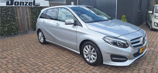 Mercedes-Benz B-KLASSE 200 Prestige AUTOMAAT + LEER