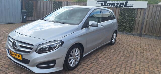 Mercedes-Benz B-KLASSE 200 Prestige AUTOMAAT + LEER