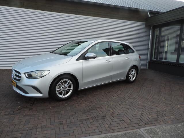 Mercedes-Benz B-KLASSE 180 Premium Plus lage km