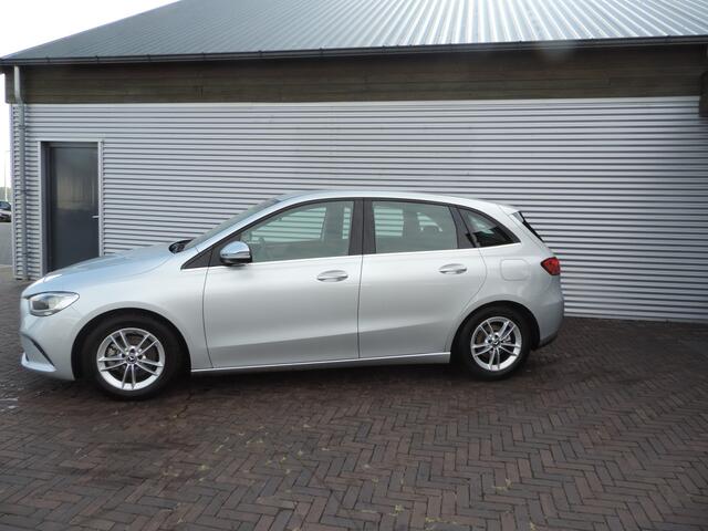 Mercedes-Benz B-KLASSE 180 Premium Plus lage km