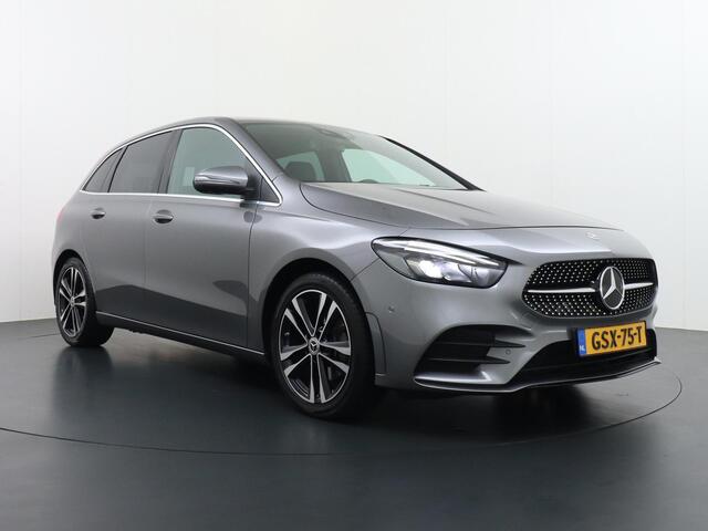 Mercedes-Benz B-KLASSE 200 Business Solution AMG Leder | Elektrische Kofferbak | Ambilight Sfeerverlichting | Rijklaar geleverd met 12 maanden BOVAG-garantie