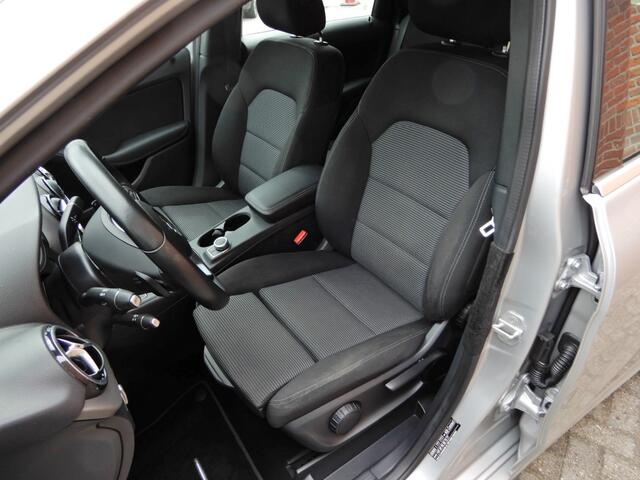 Mercedes-Benz B-KLASSE 180 PRESTIGE automaat