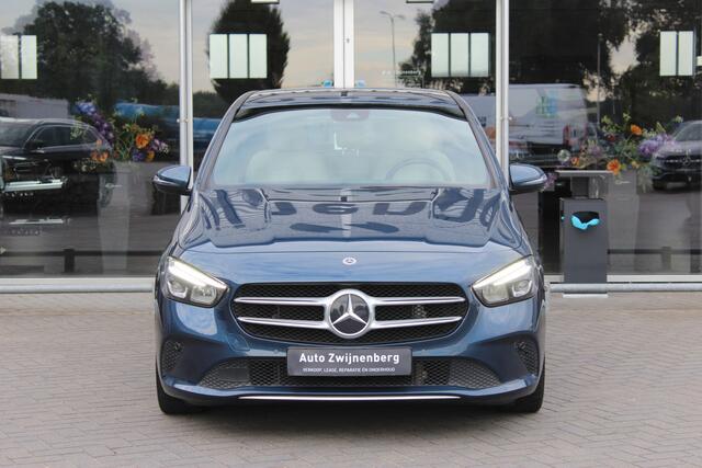 Mercedes-Benz B-KLASSE 180 | Camera | Carplay |