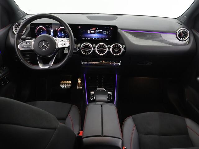 Mercedes-Benz B-KLASSE 250 e AMG Line | Widescreen | 360 graden camera | Stoelverwarming | Cruise control | Extra getint glas |