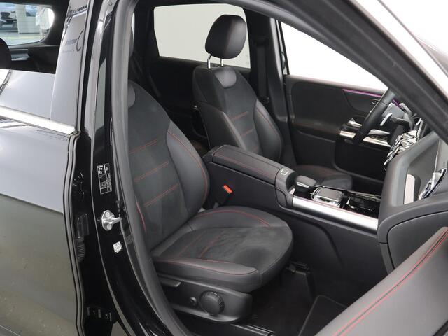 Mercedes-Benz B-KLASSE 250 e AMG Line | Widescreen | 360 graden camera | Stoelverwarming | Cruise control | Extra getint glas |