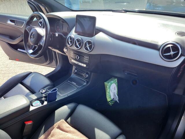 Mercedes-Benz B-KLASSE 180 Activity Edition