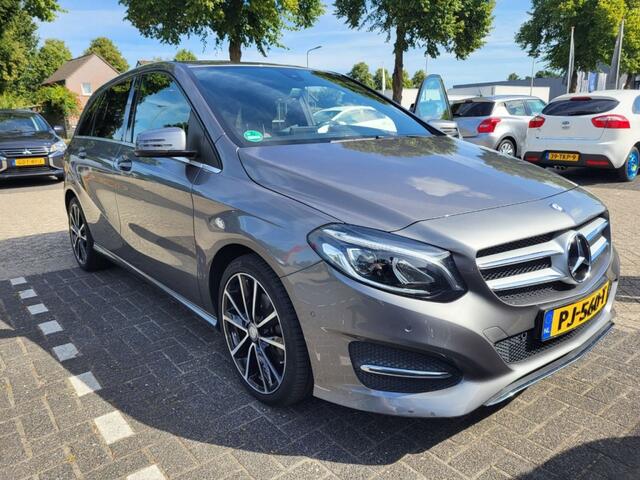 Mercedes-Benz B-KLASSE 180 Activity Edition